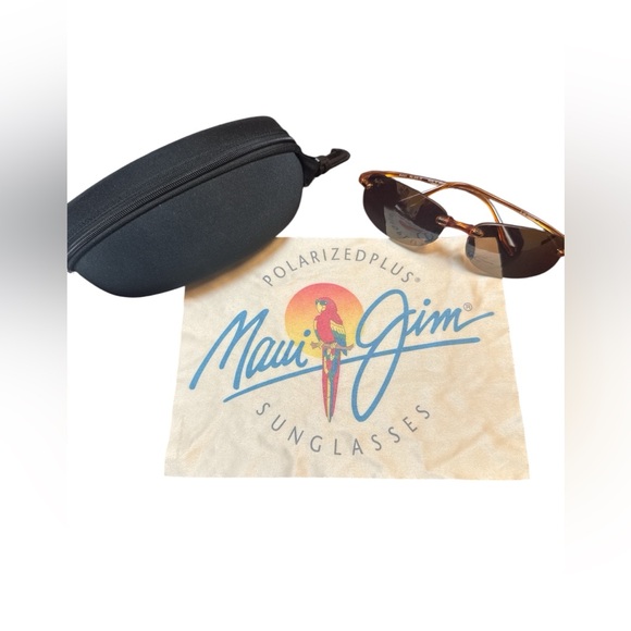 Maui Jim Accessories - Maui Jim Polarized Sunglasses with Case